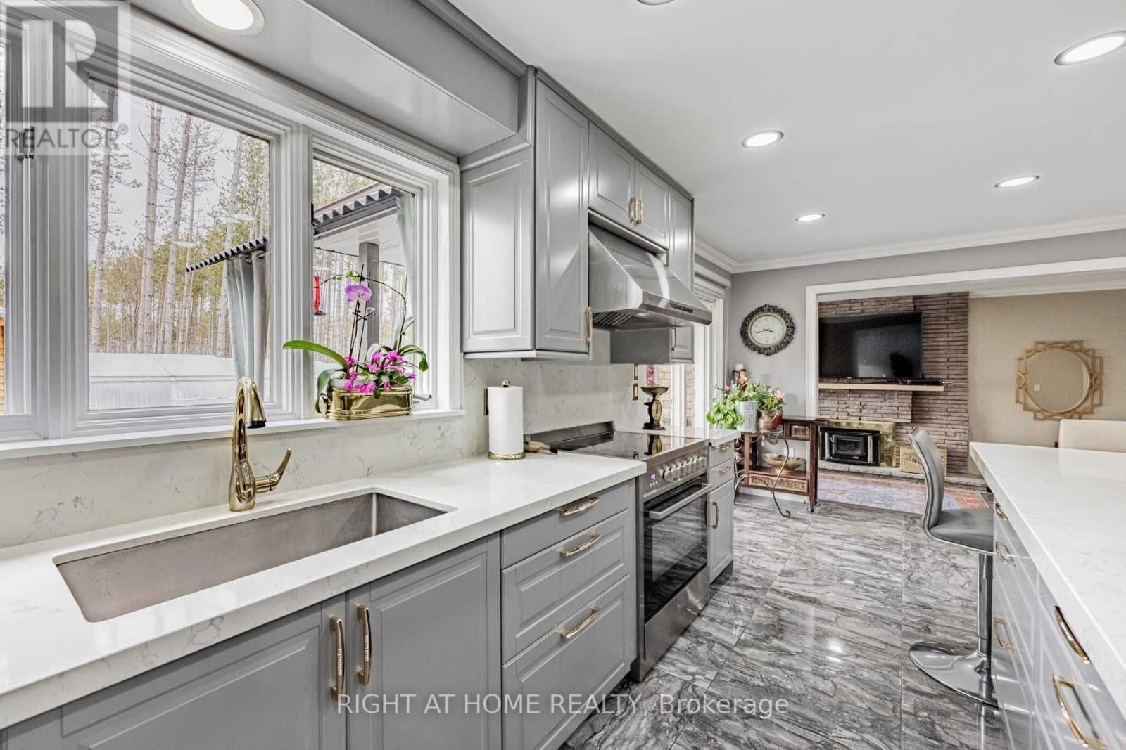Listing X5871900 - Large Photo # 17