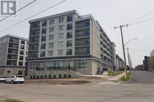 #F201 -275 LARCH ST, Waterloo