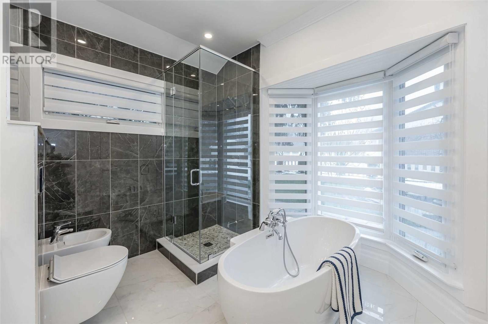 Listing X5873394 - Large Photo # 13