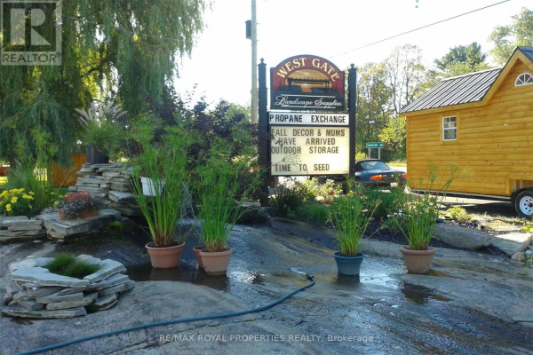 995 KING ST W, Gananoque