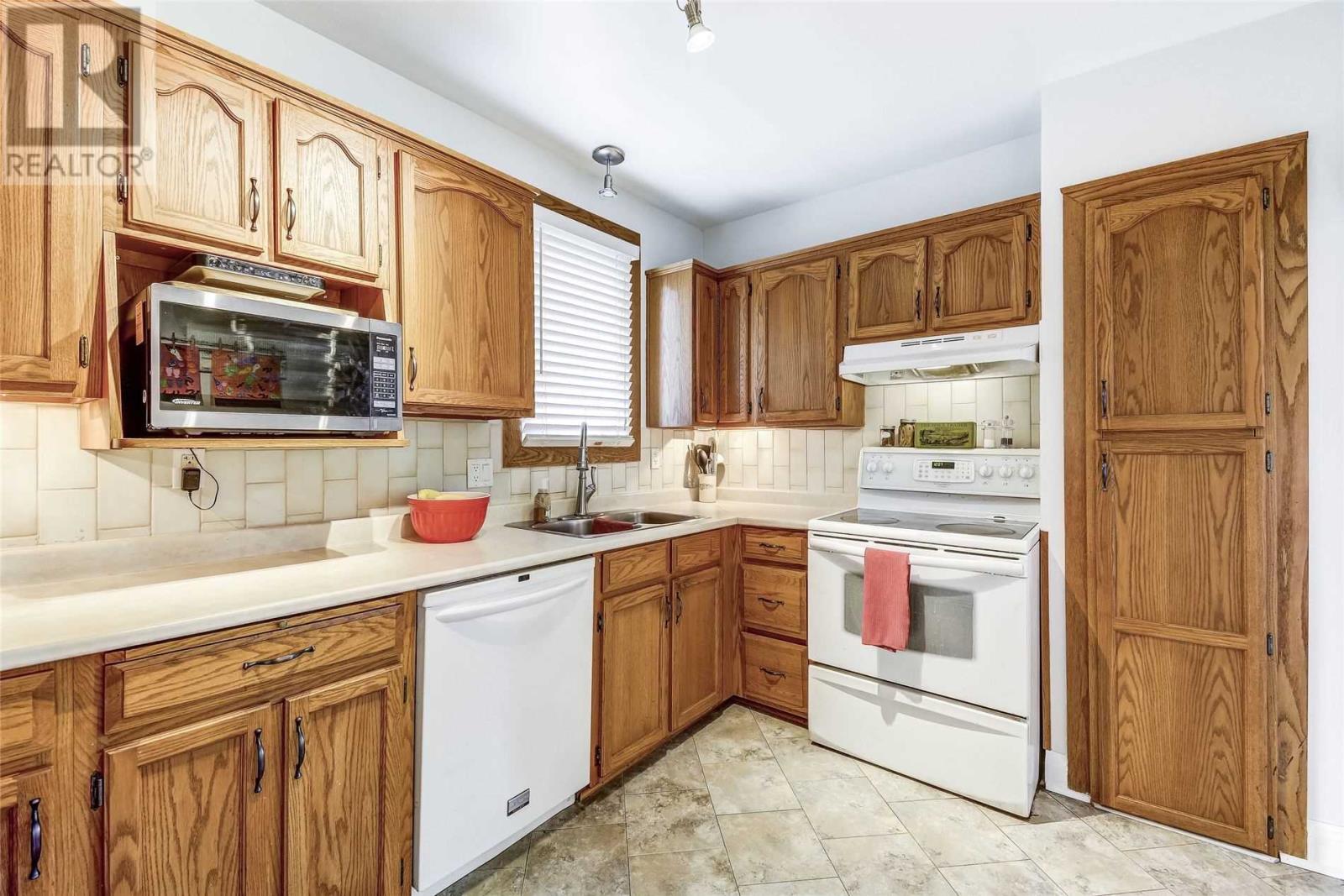 Listing X5875836 - Large Photo # 5