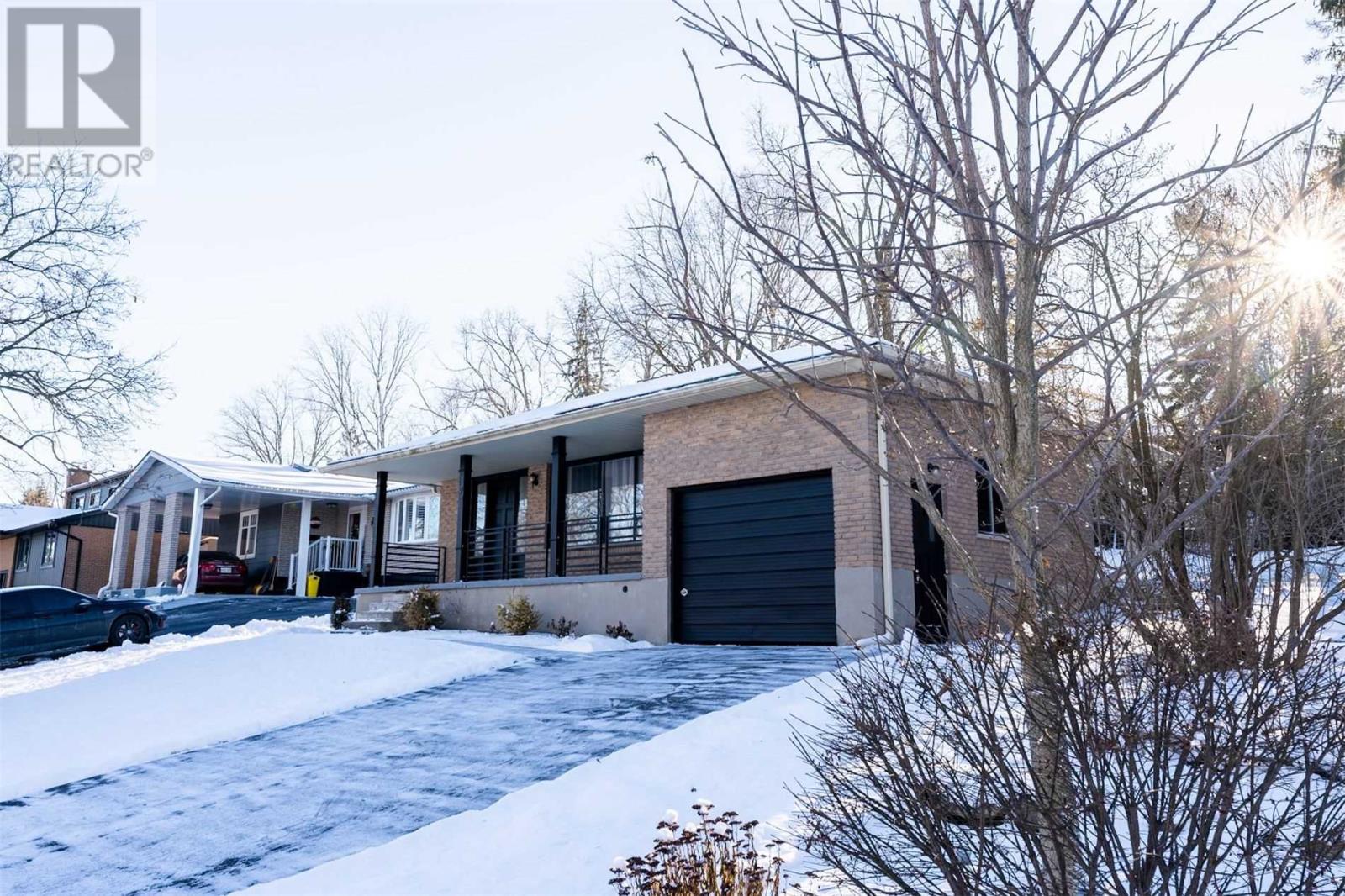 Listing X5877509 - Large Photo # 3