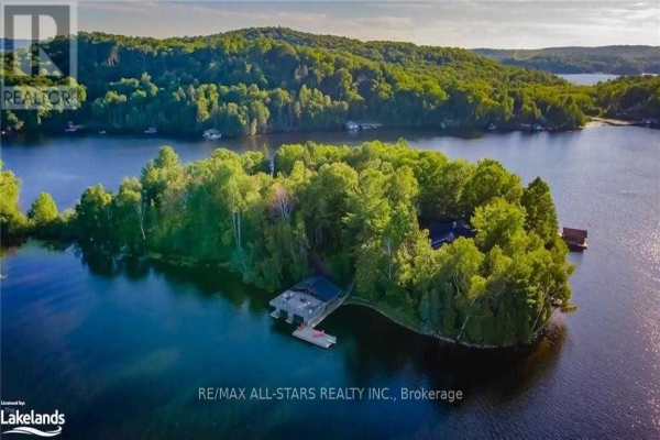 1030 THOMPSON LANE, Lake of Bays