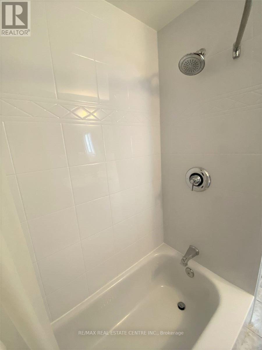 Listing X5878944 - Large Photo # 16