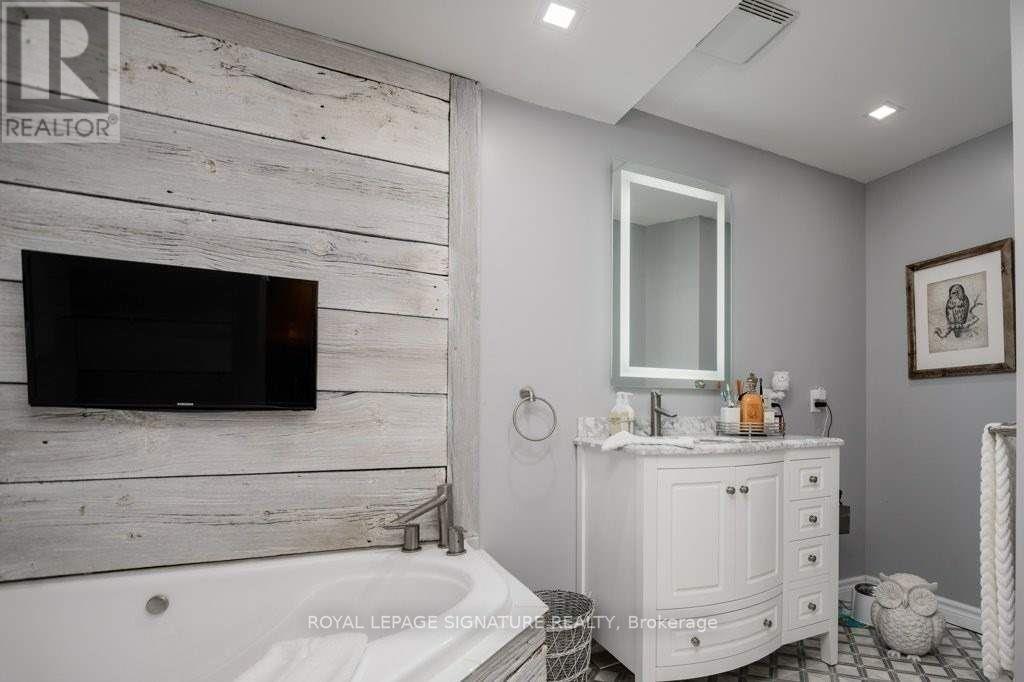 Listing X5883980 - Large Photo # 30