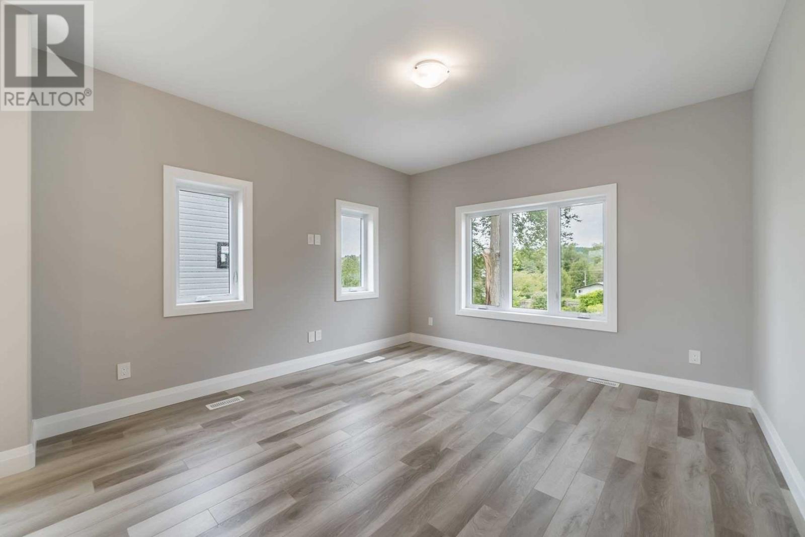 Listing X5884676 - Large Photo # 9
