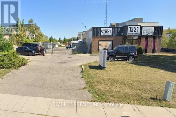 1221 STONE CHURCH RD E, Hamilton