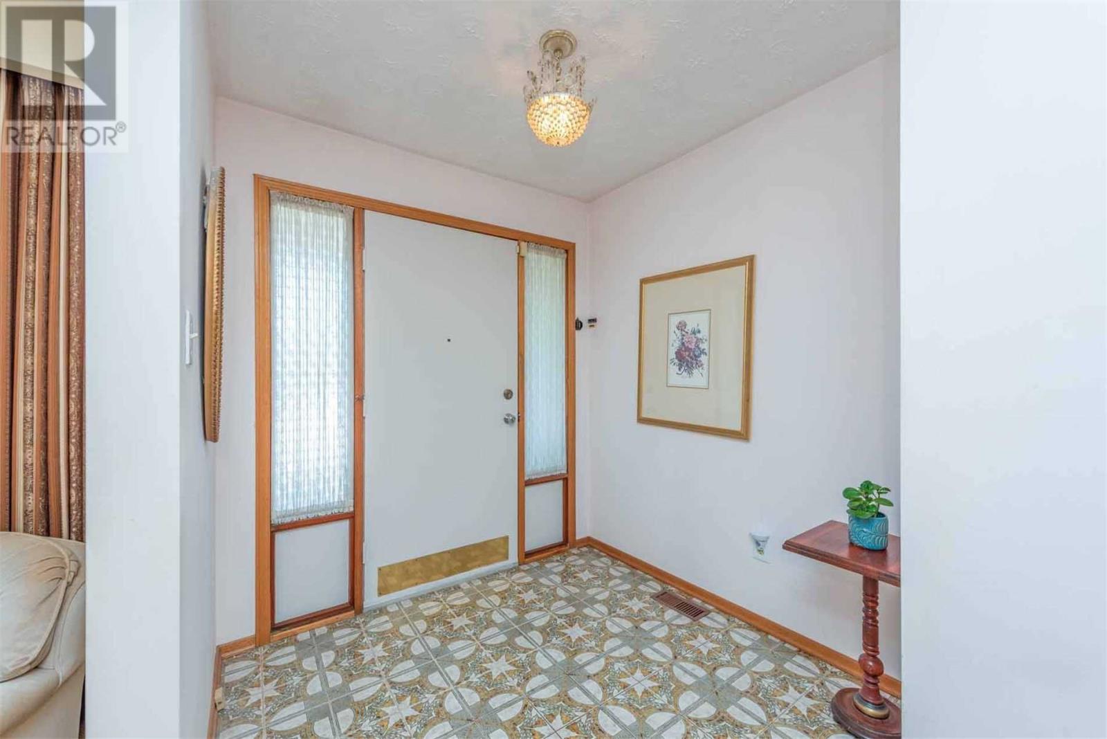 Listing X5887065 - Large Photo # 3