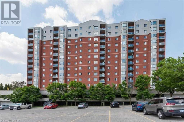 #1106 -30 CHAPMAN CRT, London
