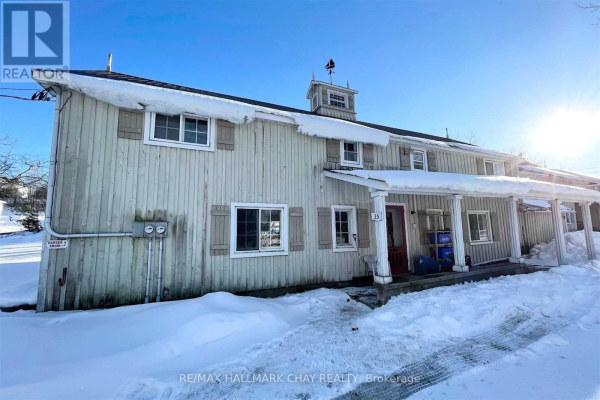 35 COPELAND ST, Burks Falls