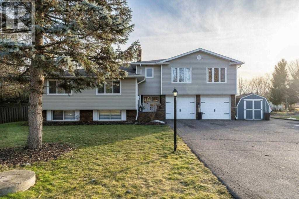 9793 DICKENSON RD W, Hamilton
