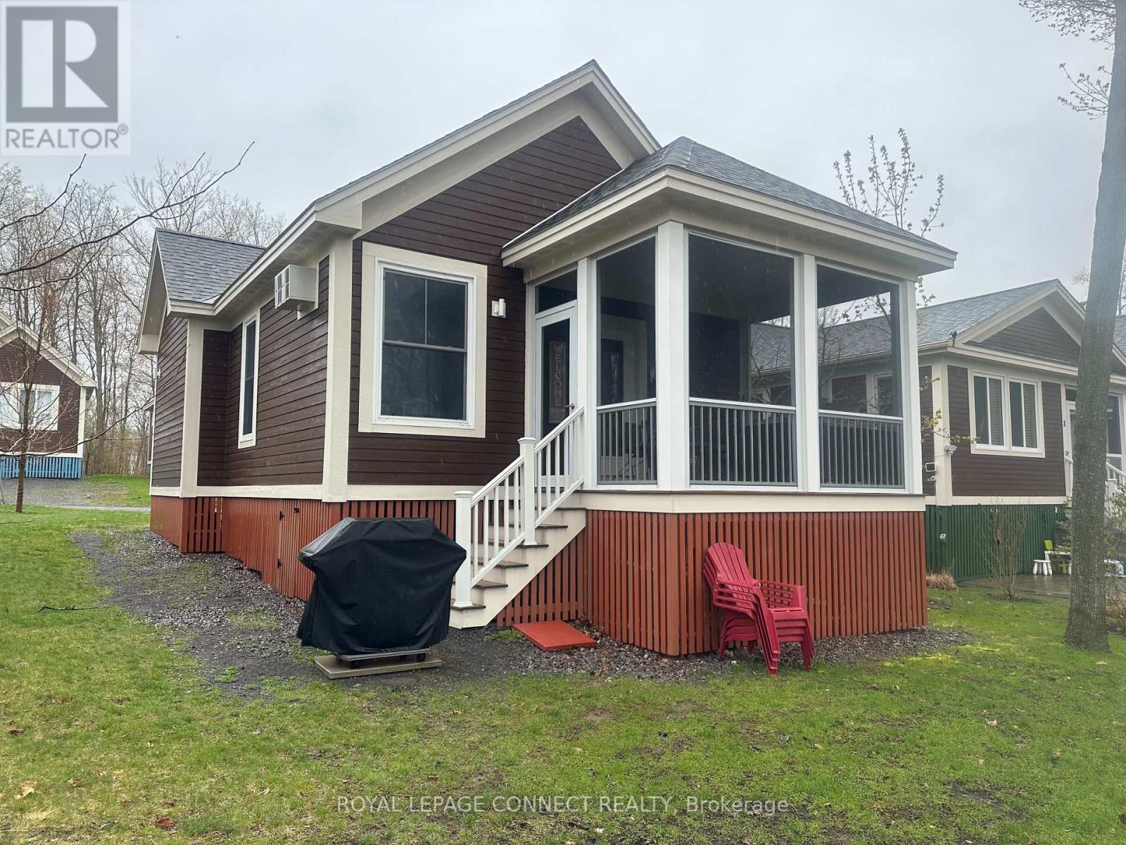 #143 -6 FARM VIEW LANE, #143