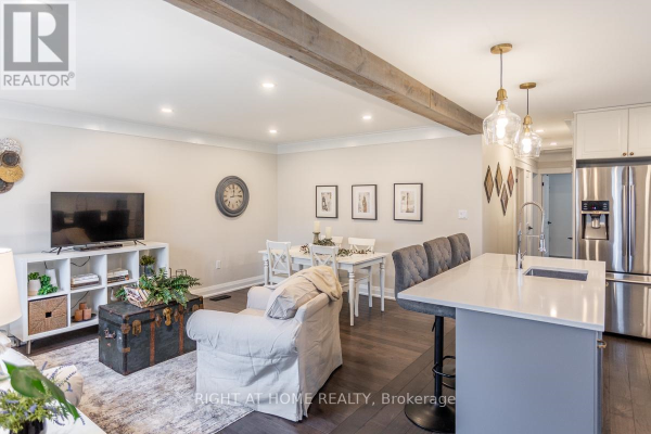 #MAIN L -24 BLACKWOOD CRES, Hamilton