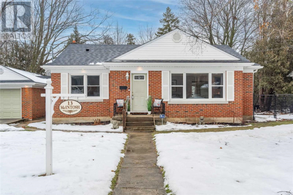 13 GLENHILL PL, Guelph