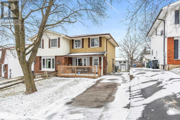607 WILLOW RD, Guelph