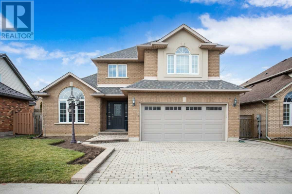 13 CREANONA BLVD, Hamilton