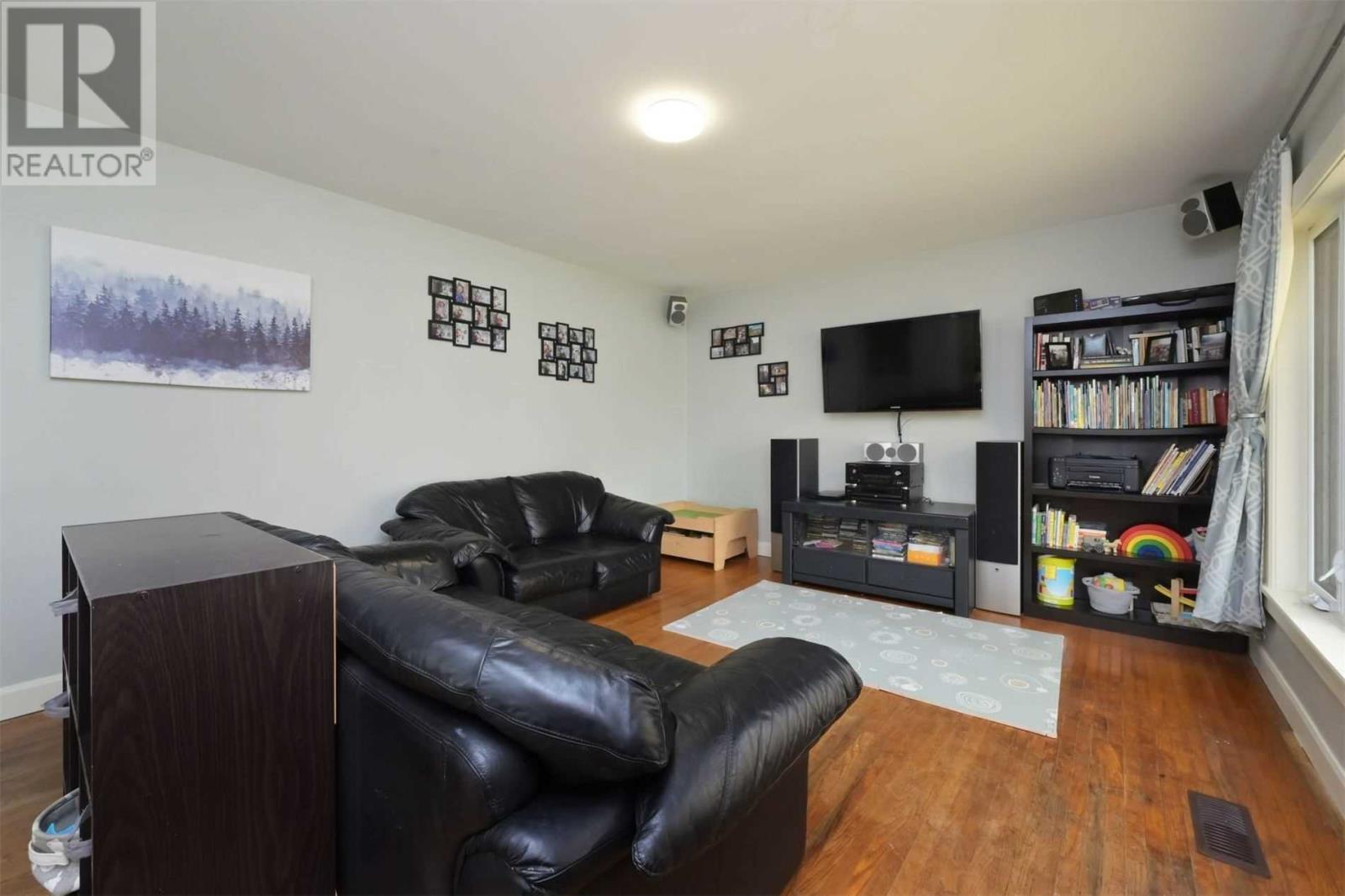 Listing X5933831 - Large Photo # 10