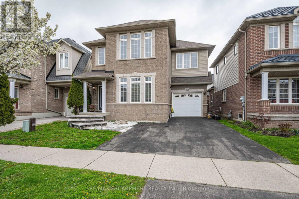 250 BRIGADOON DR, Hamilton