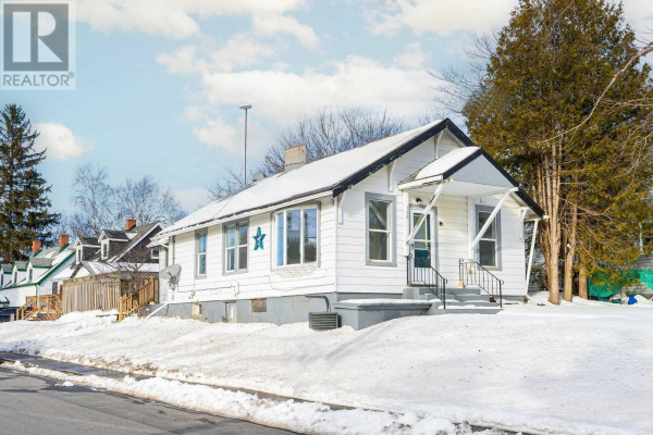 348 KING ST W, Cobourg