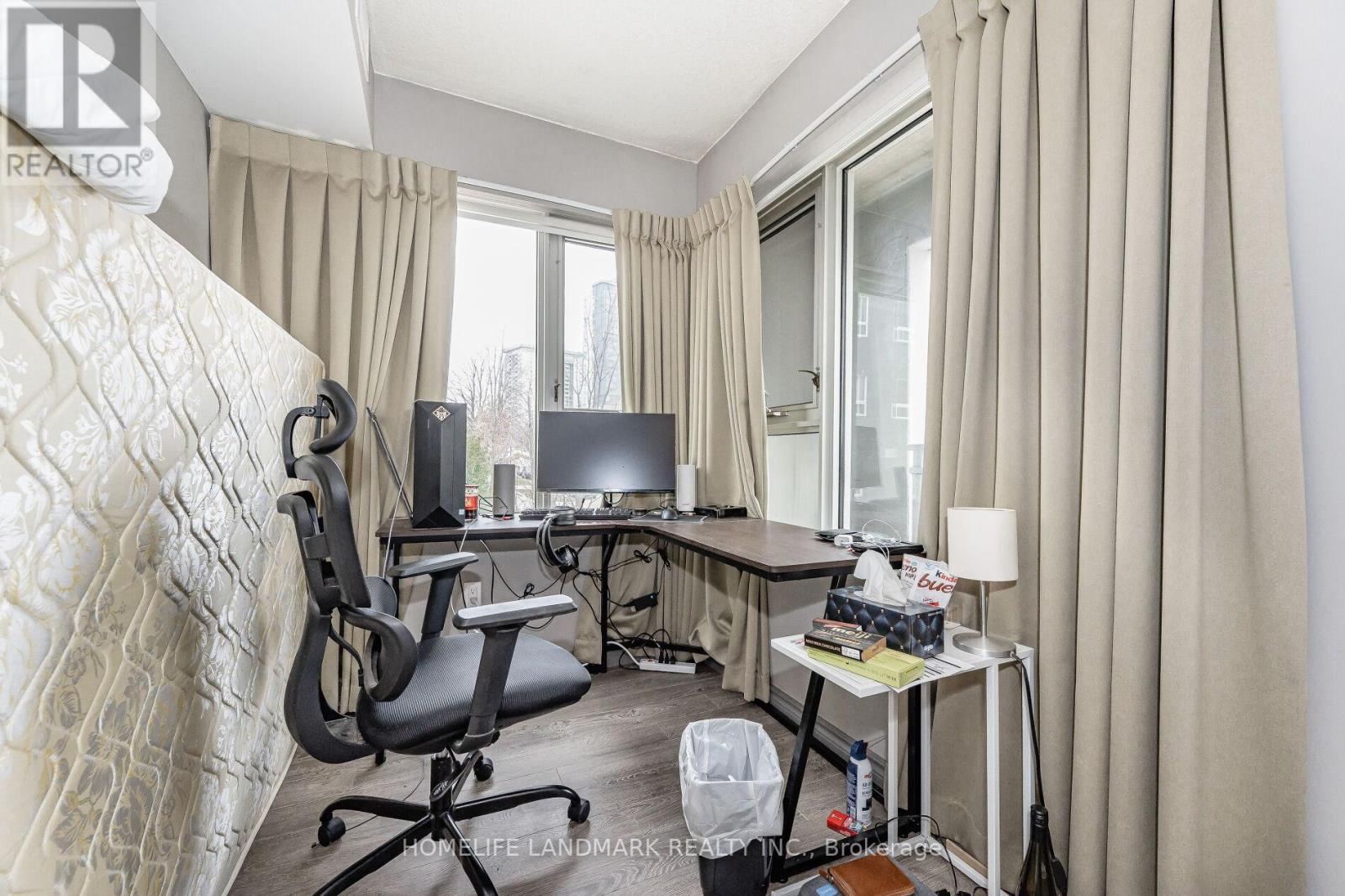 Listing X5945436 - Large Photo # 2