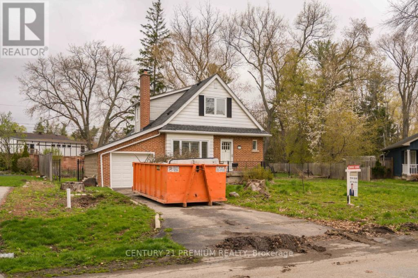 17 CAMERON DR, Hamilton