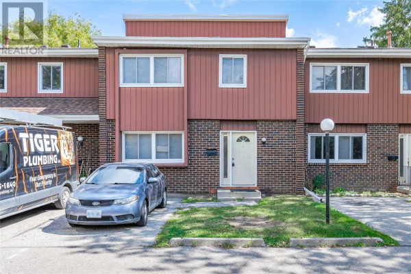 #86 -121 UNIVERSITY AVE E, Waterloo
