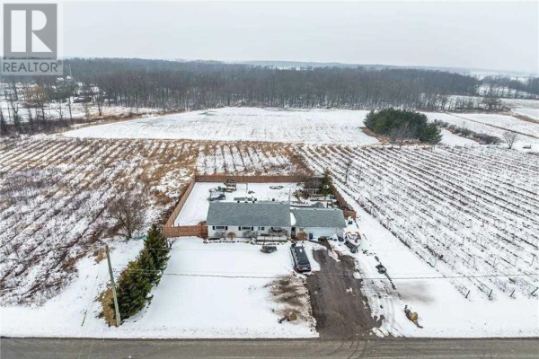 472 FAIRBROTHER RD, Lincoln
