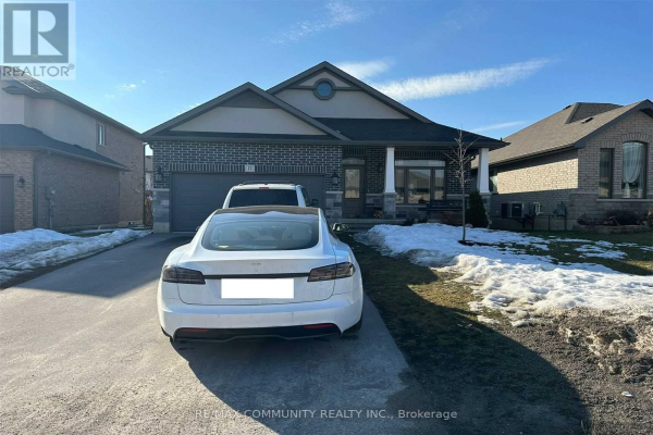 17 STONECREST BLVD, Belleville