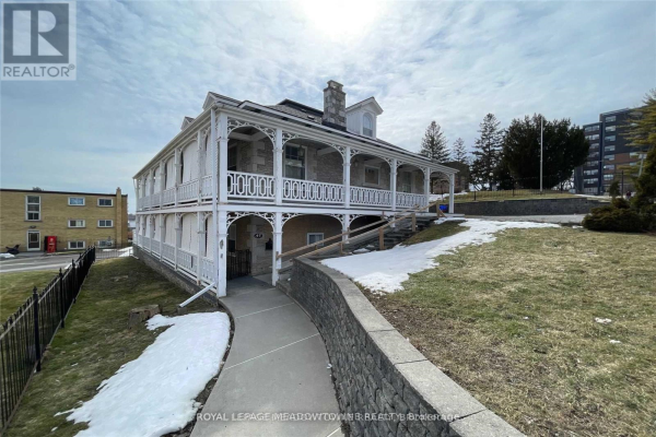 47 BRIDGE ST W, Belleville