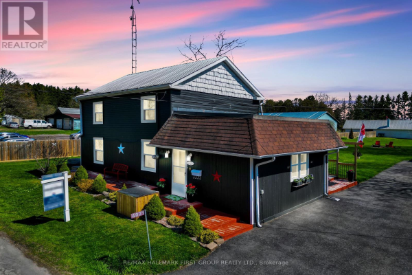 4021 LAKESHORE RD, Port Hope