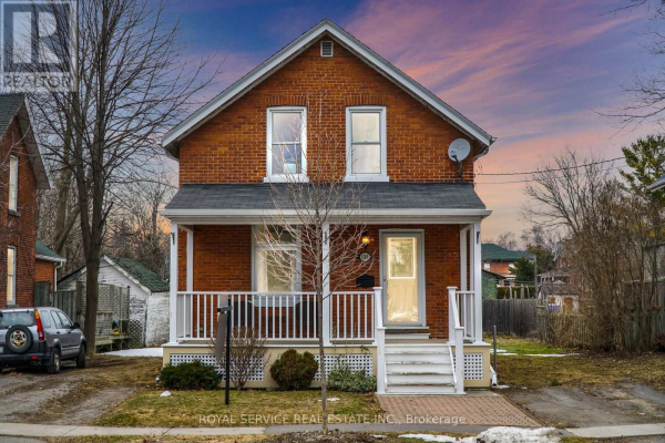 136 CHAPEL ST, Cobourg