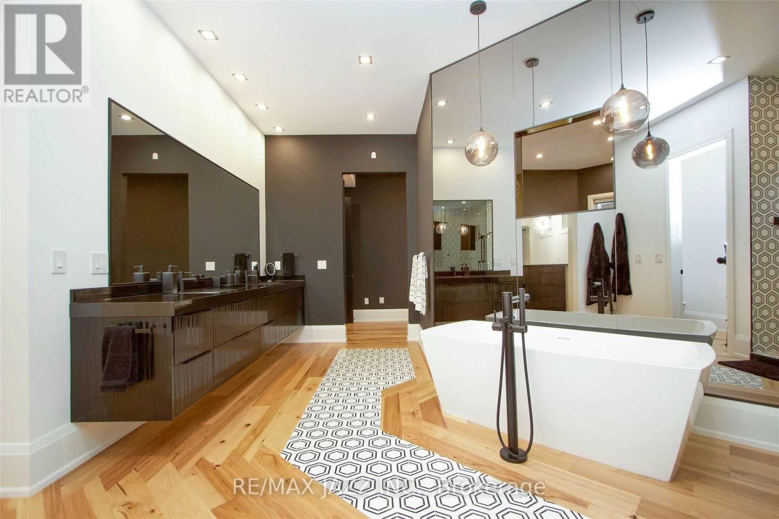 Listing X5956245 - Large Photo # 32