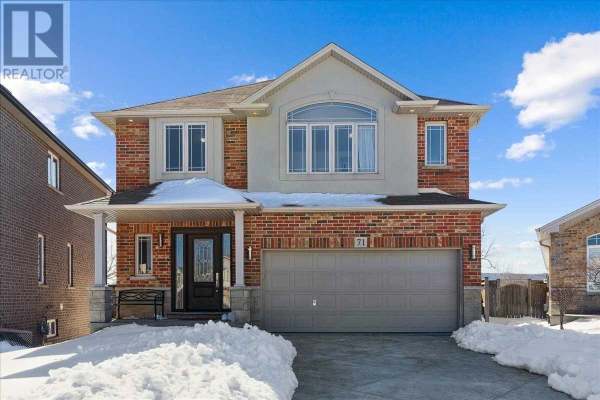 71 BENEDICT PL, Hamilton