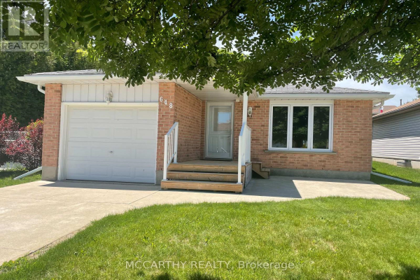 648 CANFIELD PL, Shelburne
