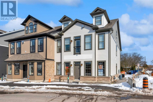 3755 MAIN ST, Lincoln