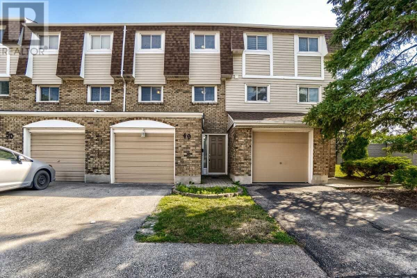 #49 -11 HARRISFORD ST, Hamilton