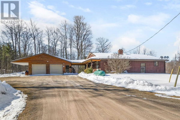 5226 NINTH LINE, Erin