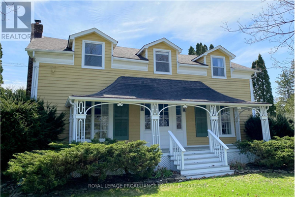 845 COUNTY RD 3, Prince Edward County