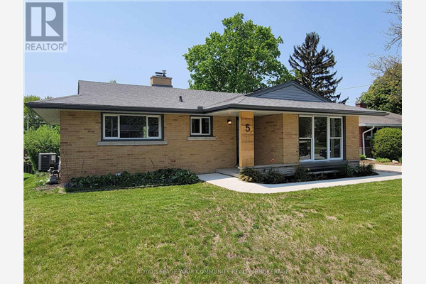 5 CARDINAL CRES N, Waterloo