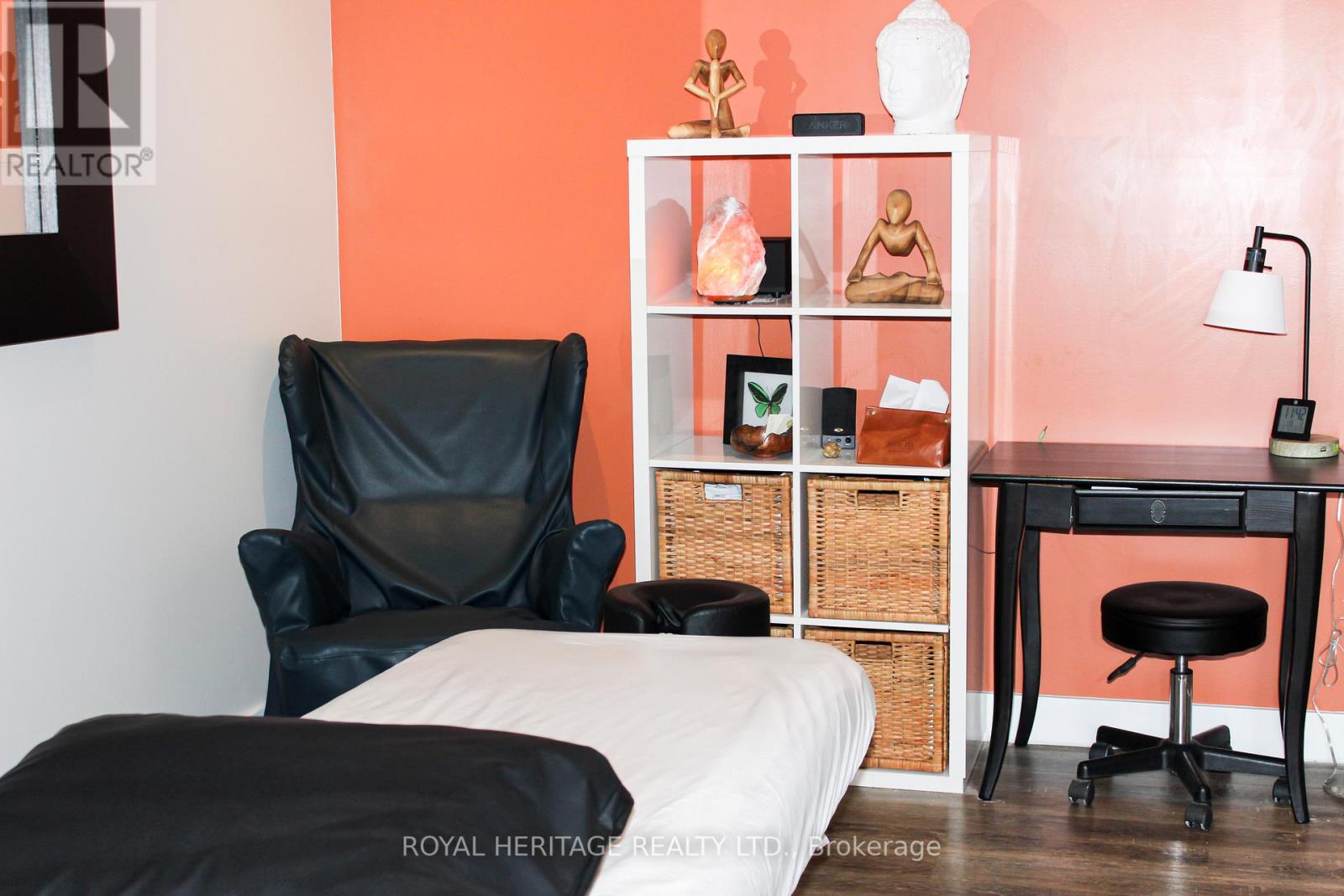 Listing X5964396 - Large Photo # 1
