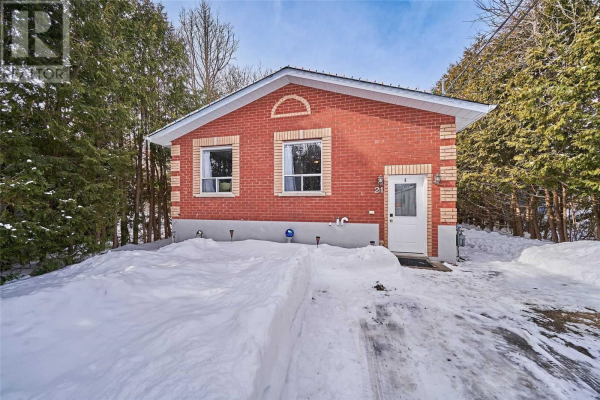 21 ALMA ST N, Kawartha Lakes