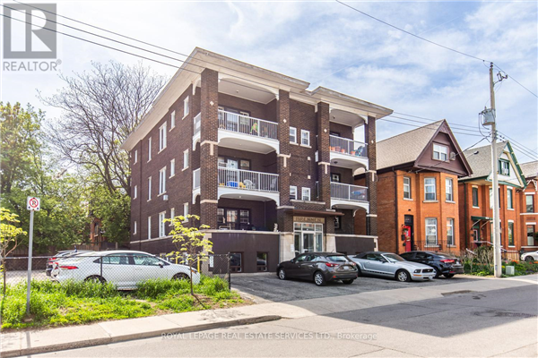 15 ONTARIO AVE, Hamilton