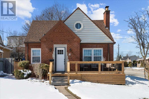 36 WOODBRIDGE RD, Hamilton