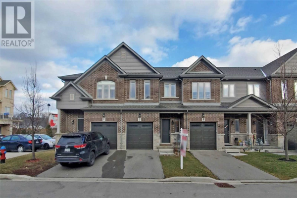 3 DESTINY LANE, Hamilton