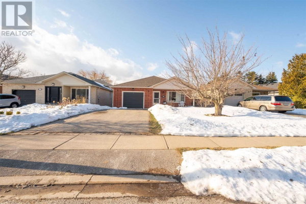 26 WHITEROCK AVE, Hamilton