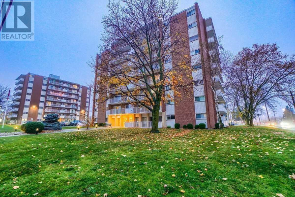 #502 -8 WOODMAN DR S, Hamilton