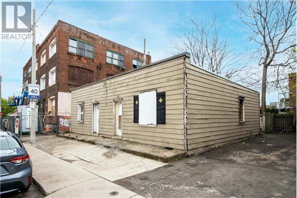 6 STEVEN ST, Hamilton