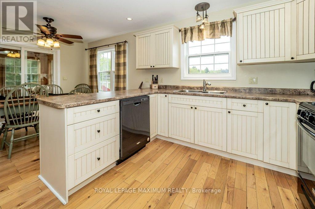 #126-7 -1052 RAT BAY RD, #126-7