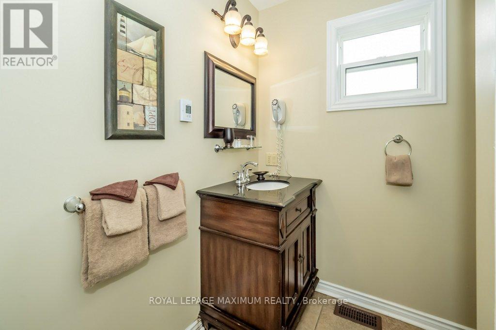 #126-7 -1052 RAT BAY RD, #126-7