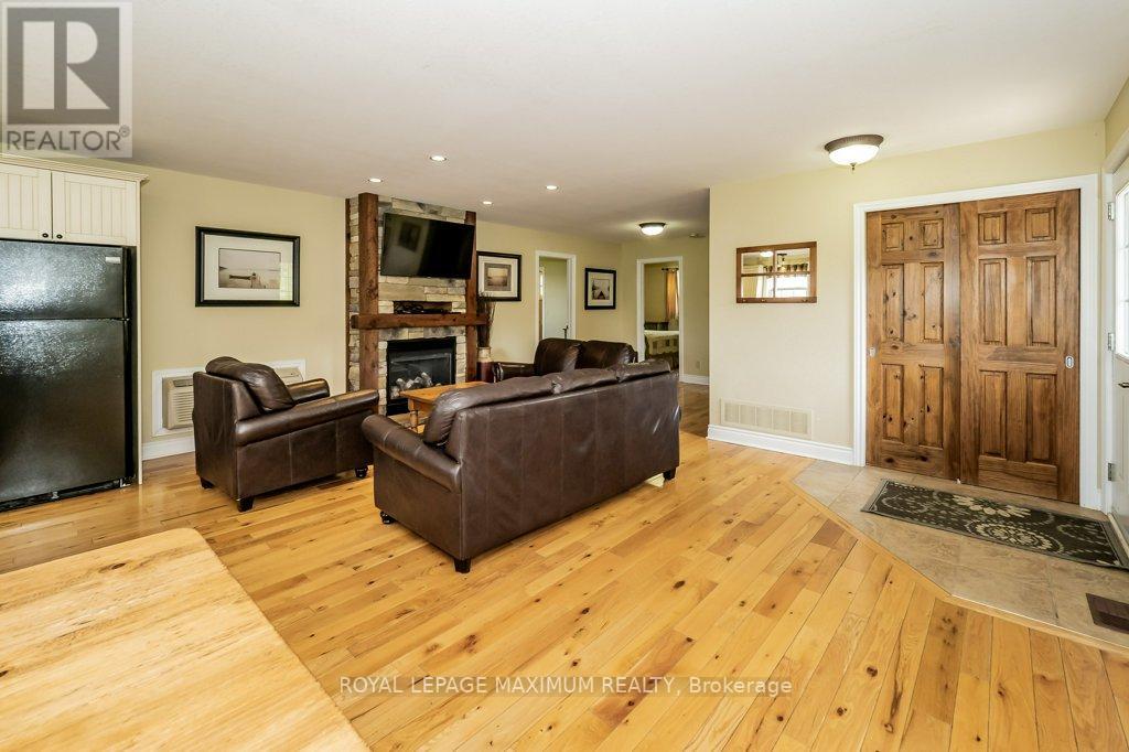 #126-7 -1052 RAT BAY RD, #126-7